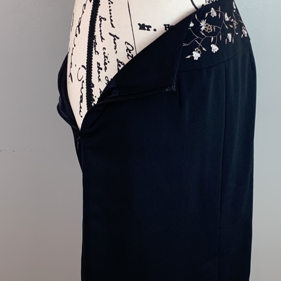 Loft Wool Blend Pencil Skirt With Embroidered Floral Detail - Picture 7 of 8